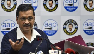 CM Arvind Kejriwal defends Delhi Police over JNU violence, slams Centre 