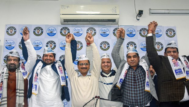 Delhi Assembly Polls: Congress' Ram Singh Netaji, Vinay Mishra join AAP
