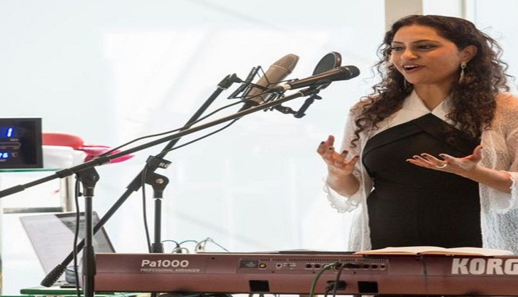 Indian woman creates world record for singing 1000 songs in 1000 days [VIDEO]