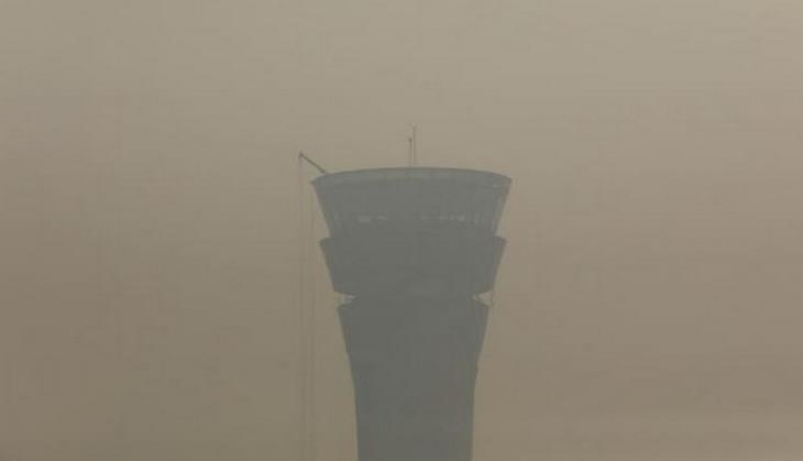Delhi Weather Update: Delhiites wake up to a foggy morning