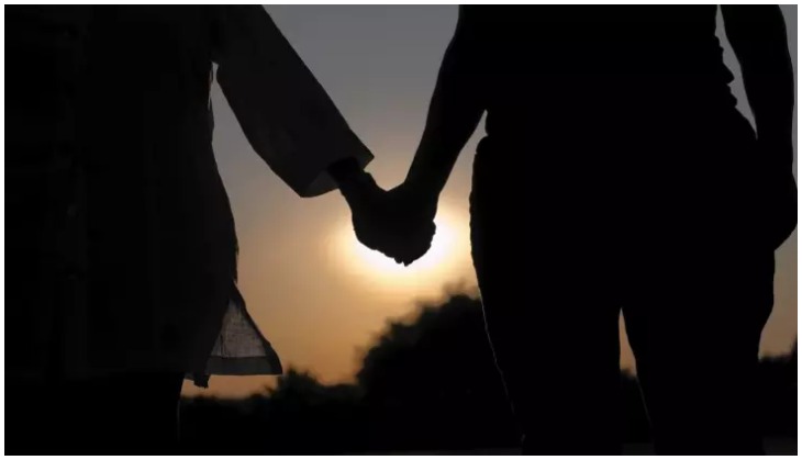 UP: Grandmother of 6 children finds ‘true love’ in 22-year-old boy; threatens to commit suicide