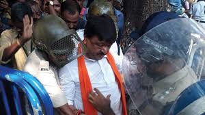 BJP’s Kailash Vijayvargiya, Mukul Roy detained in Kolkata for holding rally in support of Citizenship Amendment Act