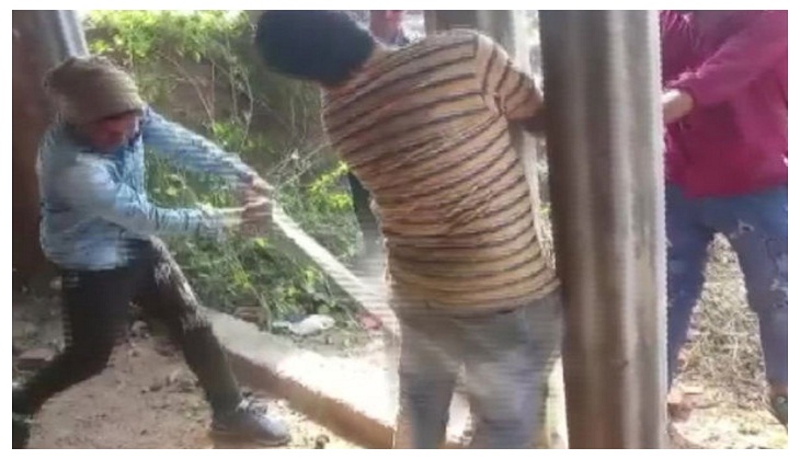 Madhya Pradesh: Man brutally assaulted by three men for Rs 50,000; tied victim to pillar