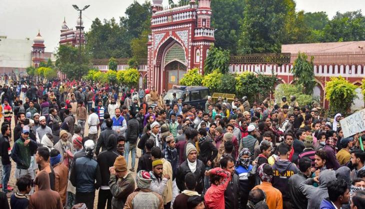 Uttar Pradesh: Mobile internet services restored in Aligarh