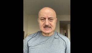 Anupam Kher pens down motivational thought: 'Don't close your eyes and cry'