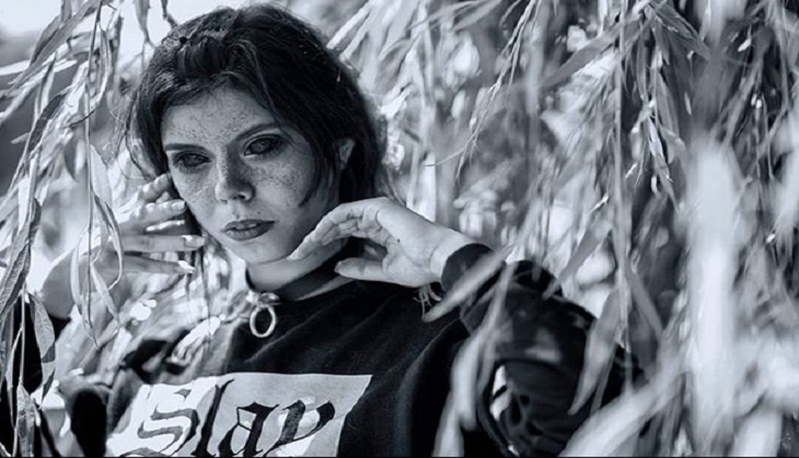 Tattoo goes wrong! 25-year-old model lost eyesight after black ink injected to her eye [PIC]
