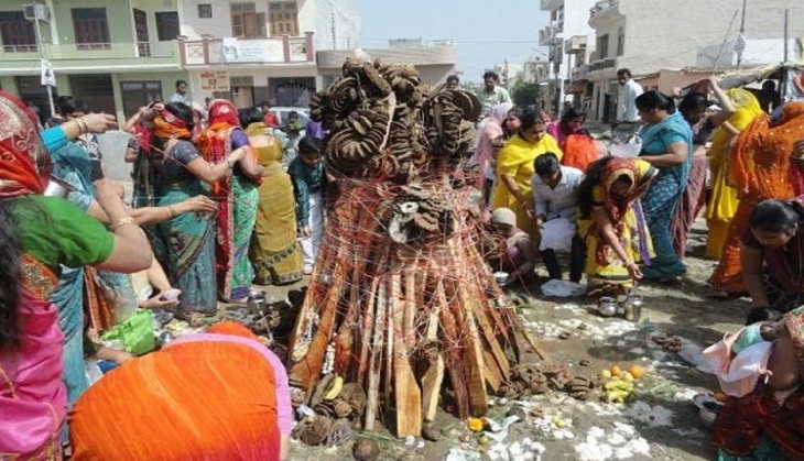 Holi Puja Muhurat, Vidhi and Date: Know exact timings of Holika Dahan Puja