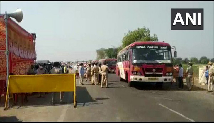 India Lockdown: Karnataka brought back over 2000 labourers working in Maharashtra