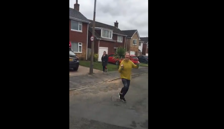 Wow! Fitness trainer dances with residents outside their homes amid lockdown; video will shake your legs too