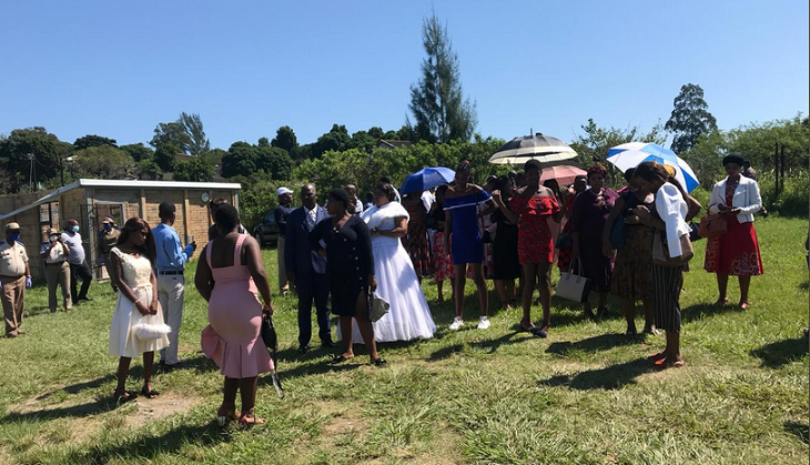 Couple hosted wedding ceremony amid lockdown; police dramatically stormed into function