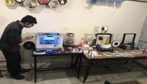 Delhi: Amid lockdown 20-year-old youth makes face shields using 3D printers for health workers