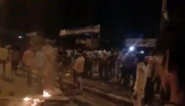 Gujarat: Migrant workers in Surat resort to violence fearing lockdown extension 