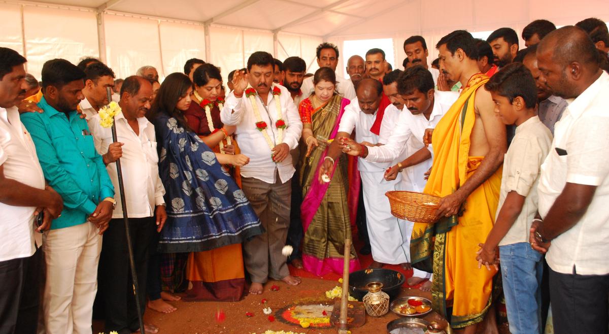 Coronavirus: Netizens take to social media questioning social distancing at HD Kumaraswamy’s son wedding