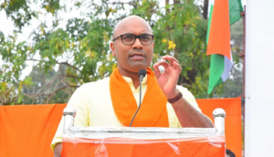 BJP MP lashes out at AIMIM leader for obstructing health staff from quarantining a family 