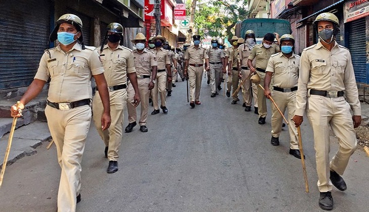 Coronavirus Lockdown: FIR against Kannada TV anchor for organising wedding 