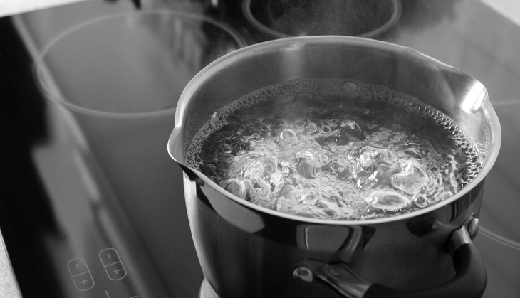 Bengaluru: Denied cup of coffee, husband pours boiling water on wife