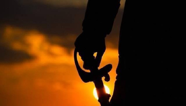 UP: Couple objected youths for spitting 'gutkha' from terrace, attacked with sword