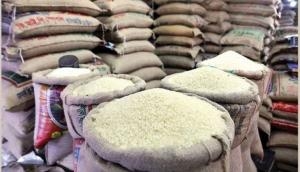 Coronavirus Lockdown: Maharashtra govt distributes wheat and rice to saffron ration card holders