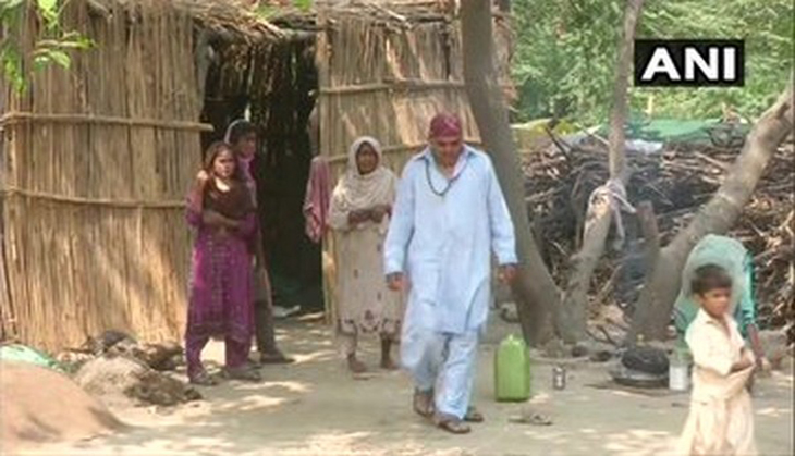 Delhi: Pakistani refugees living near Signature Bridge facing hardships due to lockdown
