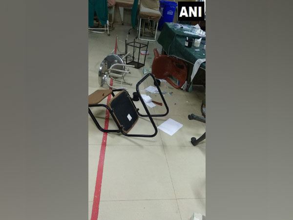 Bengal: Relatives vandalise hospital after patient dies in North 24 Parganas, 3 held