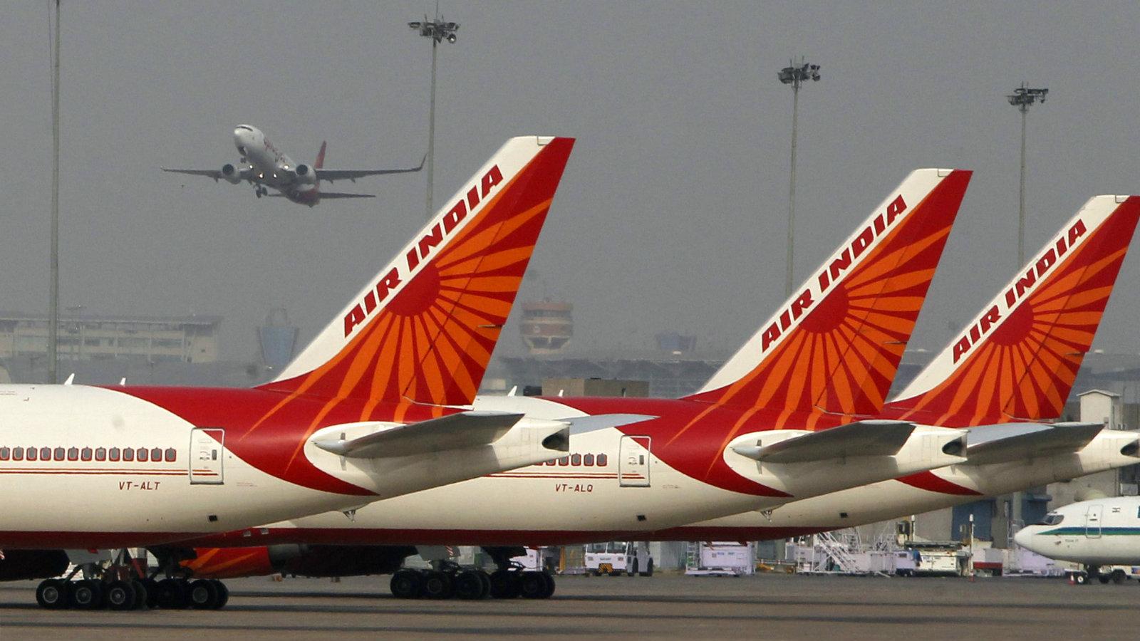 Final bids for Air India disinvestment today, Tata group also in race