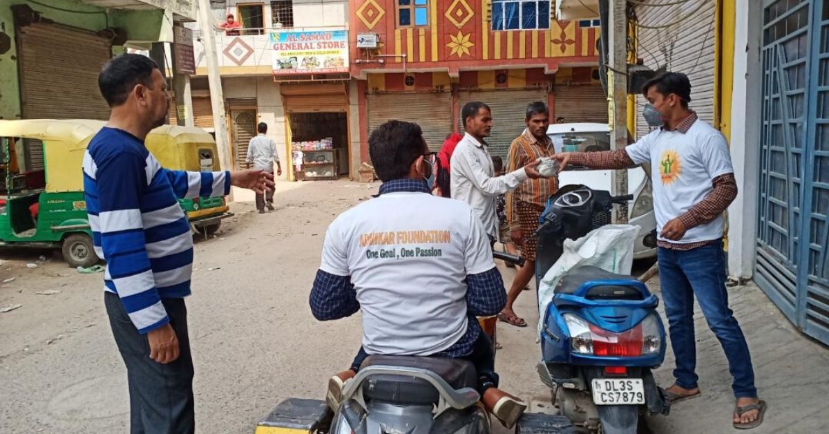 COVID-19: Two civic bodies in Maharashtra bar movement of essential service workers to Mumbai