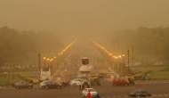 Dust storm, light rains hit Delhi 