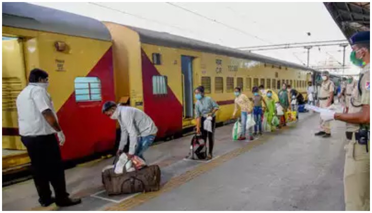 Indian Railways: Amid Coronavirus lockdown over 450 shramik special trains helped over 5 lakh migrant labourers reach their native states