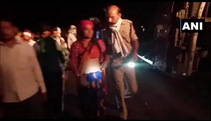 UP road accident: Three killed, several migrant workers injured after truck overturns on Jhansi-Mirzapur highway 