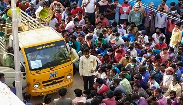 Coimbatore: Workers gather in hope of securing permission to board Shramik special trains