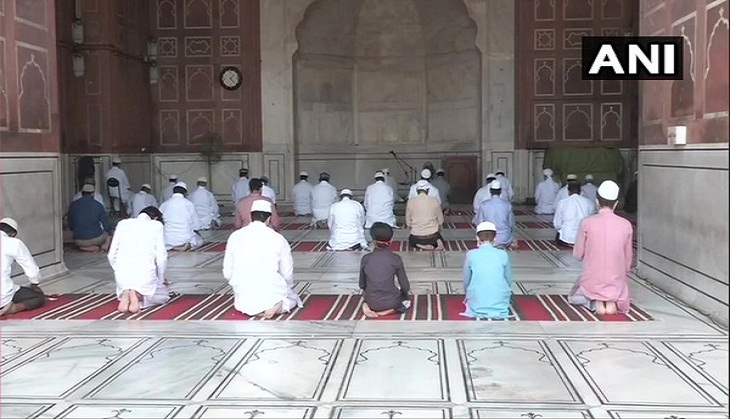 Eid ul-Fitr 2020: Eid like no other, COVID-19 dampens festivities in Old Delhi