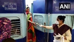 Menstrual Hygiene Day 2020: Railways distributes sanitary pads to women returnees on Shramik trains in Moradabad 
