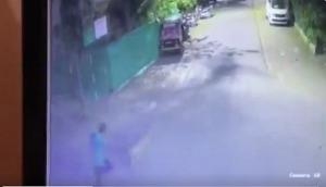Maharashtra: Leopard attacks a man in Nashik; video will give you goosebumps!