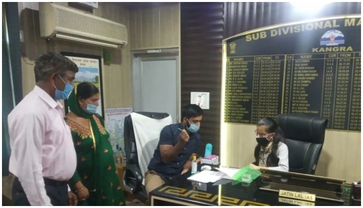 HP: Peon's daughter takes over Kangra SDM office for day