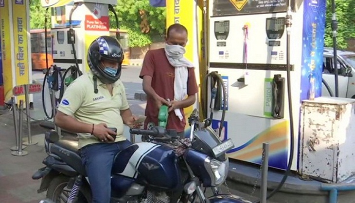 Petrol and Diesel Price Today: Fuel prices rise again in Delhi, troubled commuters urge govt to provide relief