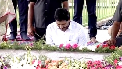 Andhra CM pays tribute to his father YS Rajasekhara Reddy on birth anniversary