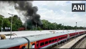 Delhi: Fire breaks out at Nizamuddin rail yard