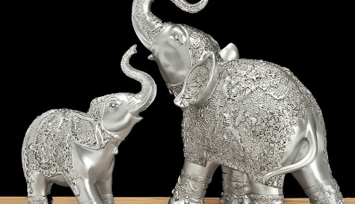 silver hathi