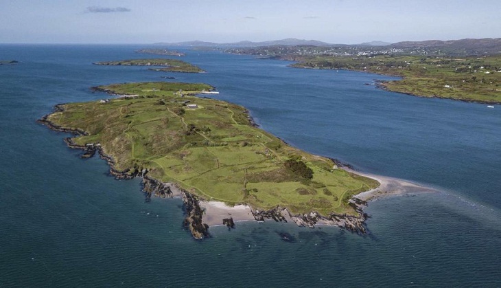 Man buys private island for USD 6.3 billion without even visiting location
