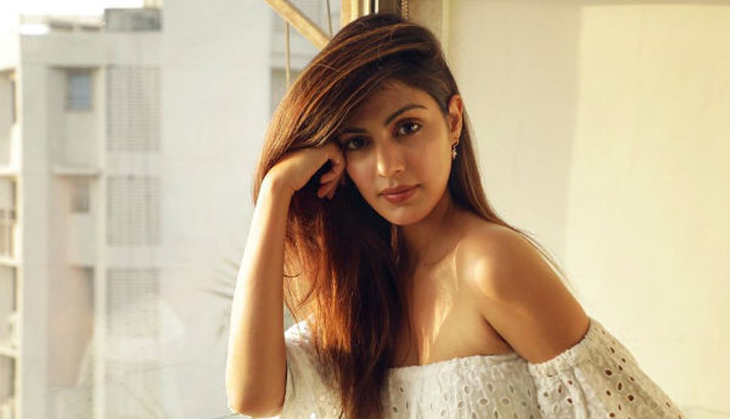Enough is Enough: Rhea Chakraborty shares screenshot of murder, rape threats post Sushant Singh Rajput’s demise