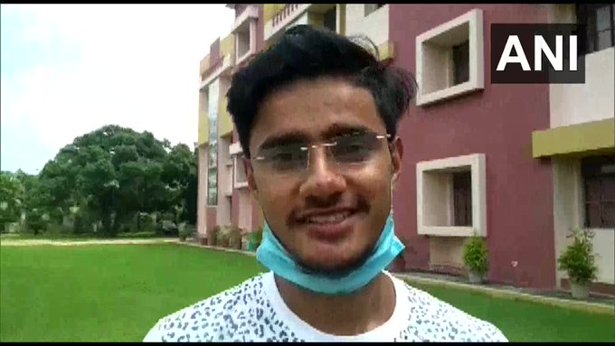 UP student overjoyed after receiving call from PM Modi