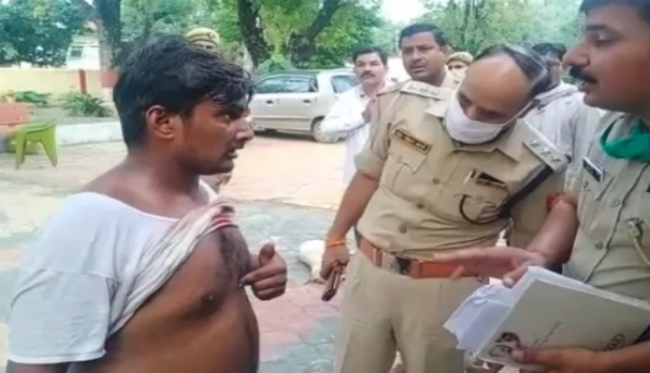 Uttar Pradesh Muzaffarnagar Youth reached Police Station With Bullet Injury
