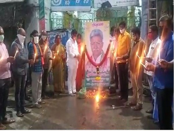 Andhra: Srikalahasti unit of BJP pays homage to P Manikyala Rao
