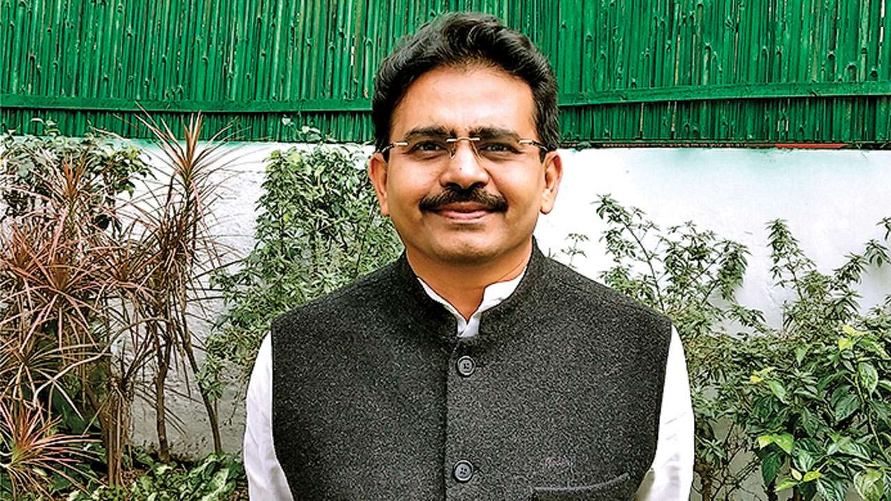 Congress' tussle: Rajya Sabha MP Rajeev Satav hits back at seniors, Team Rahul echoes him 