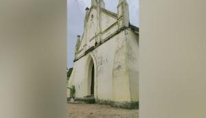 Kerala: 151-year-old church collapses in Alapuzha 