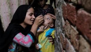 Pakistan: 11,000 polio health care workers lose jobs due to funding constraints
