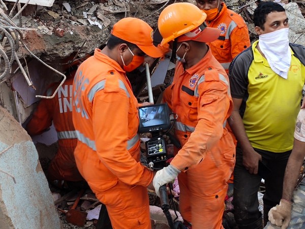 Raigad building collapse: Death toll rises to 4; 17 still feared trapped  