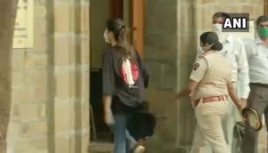 Rhea Chakraborty reaches NCB Mumbai office, questioning to continue today 
