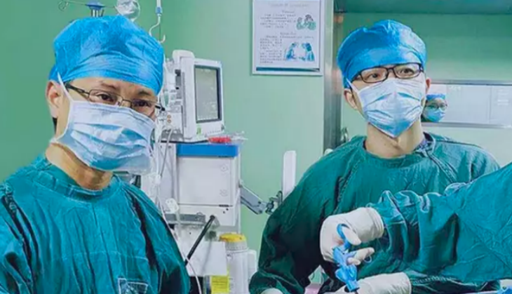 Chinese man surgery to remove a beer glass that got stuck in his bum