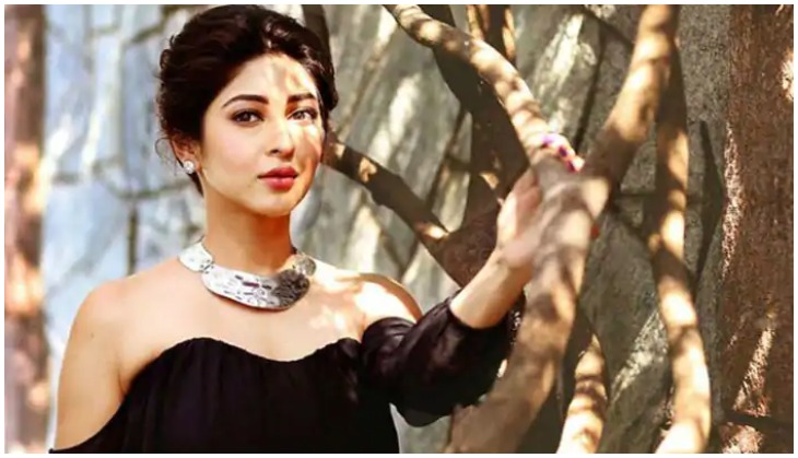 Mahadev actress Sonarika Bhadoria’s hard-hitting reply to netizens who trolled her for wearing loose-fitting jeans